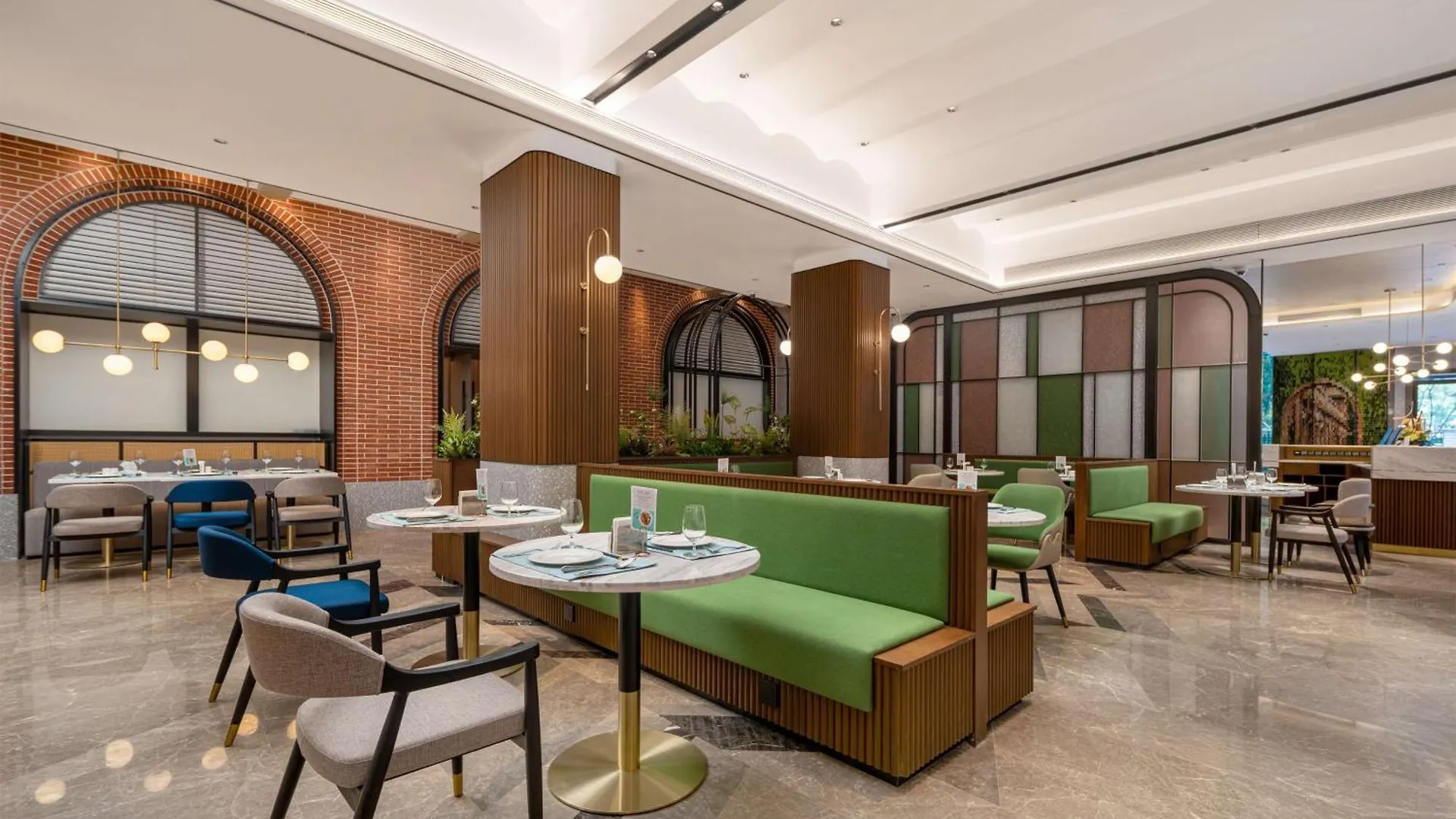 Hilton Garden Inn Shanghai Caoyang 4*,
